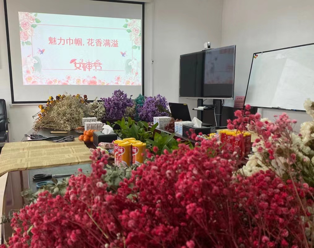 火博网页版登录入口_火博(中国)
,宏明日望,株洲电子科技,湖南电容器,株洲电容器,电容器